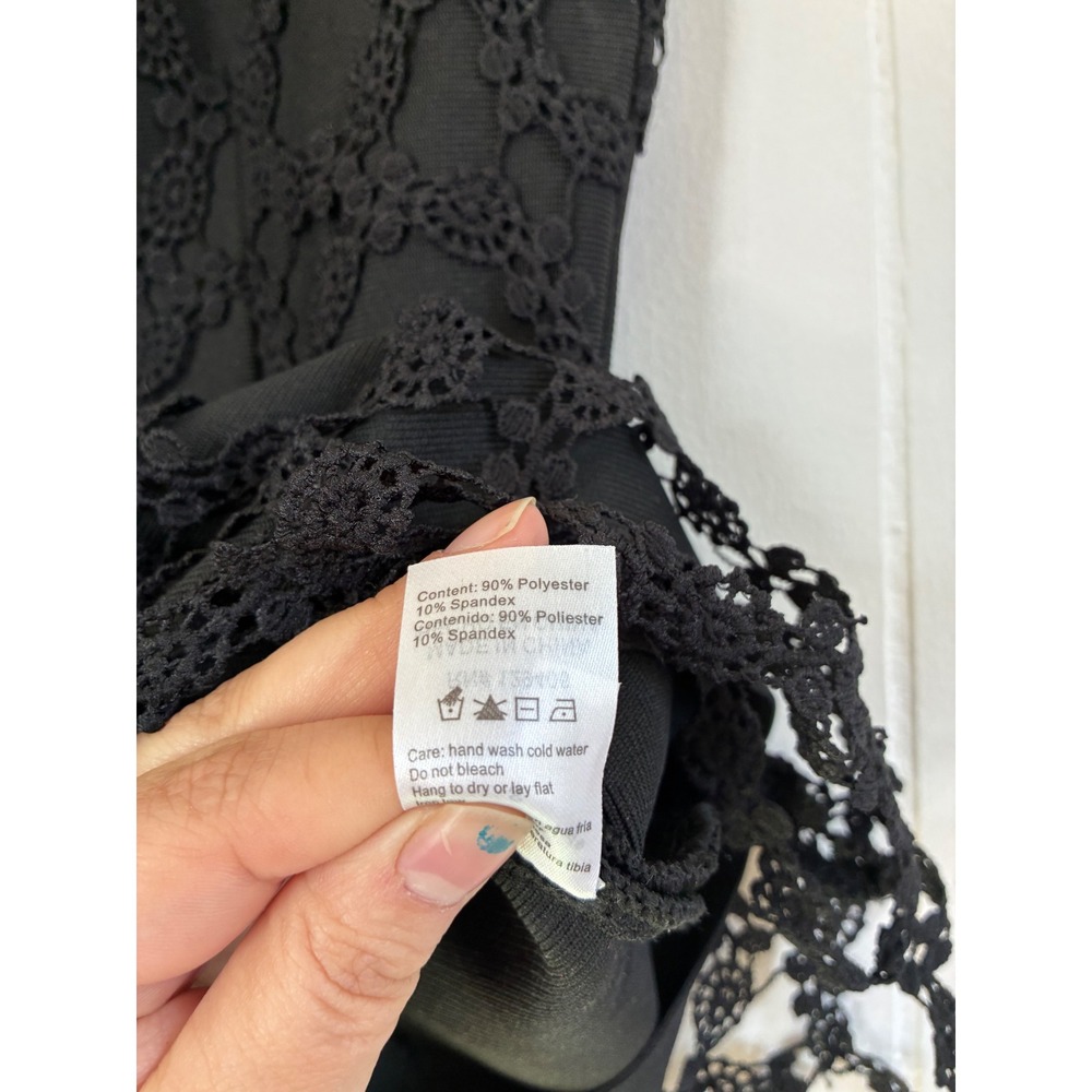 Lascana Black Crochet Lace Square‎ Neck Tank Top Small Geometric Floral Overlay - Picture 5 of 5